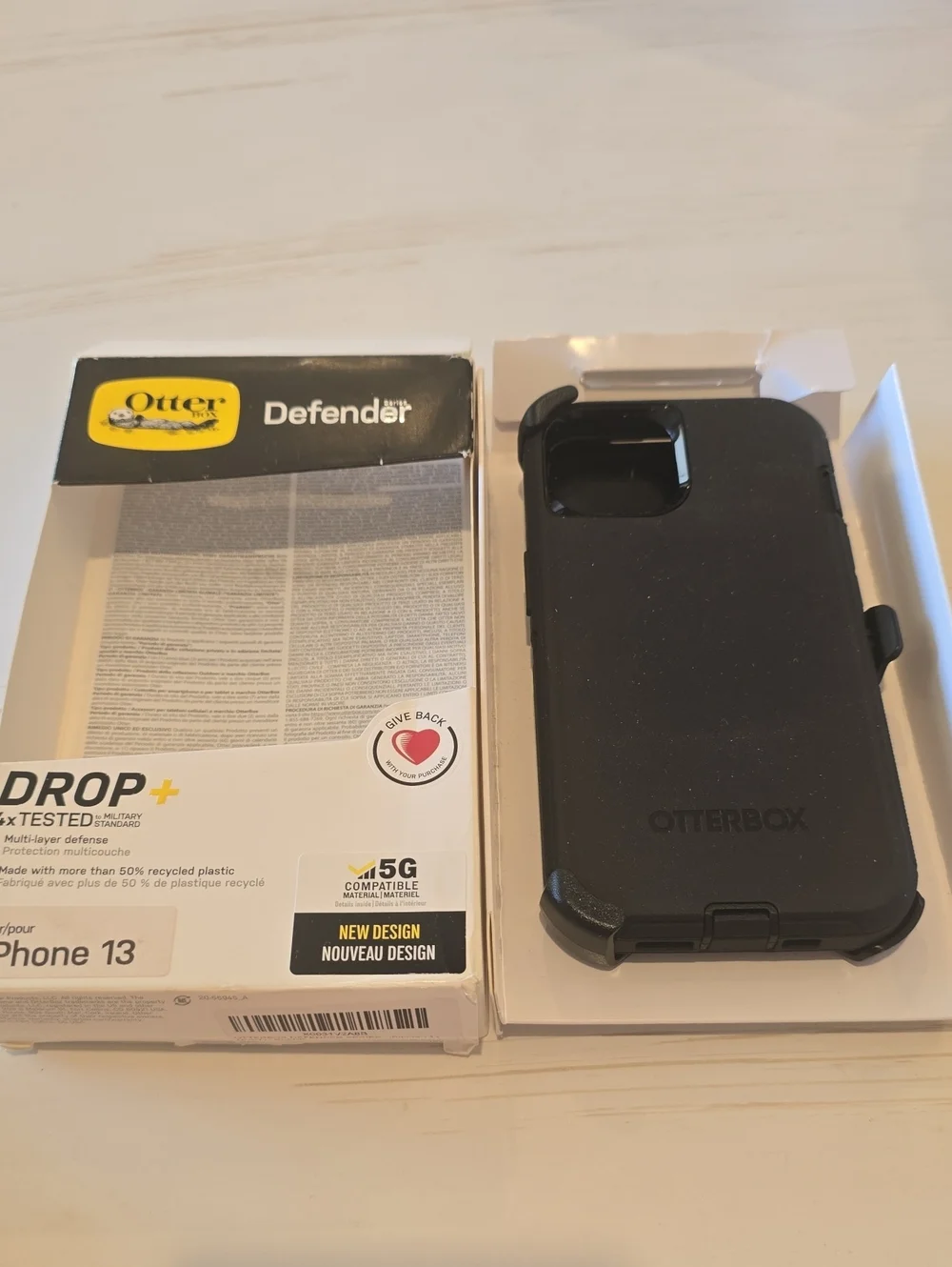 OtterBox Defender Series Case for iPhone 13 in Black